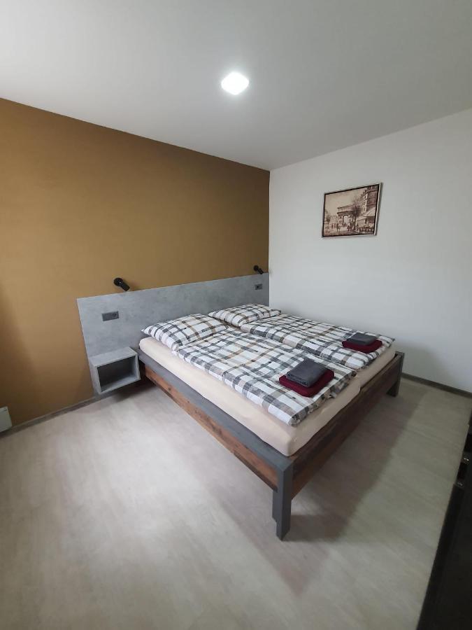Penzion TOŠA Klášterec nad Ohří Esterno foto