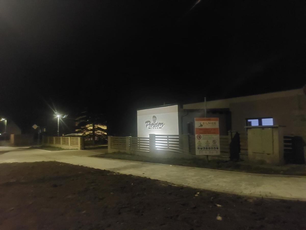 Penzion TOŠA Klášterec nad Ohří Esterno foto